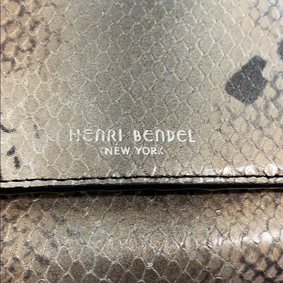 Henri Bendel wallet - Picture 2 of 5